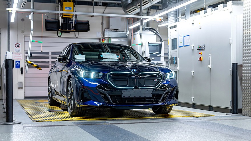 Натужная гордость: BMW Group отчиталась о выпуске двухмиллионного электромобиля