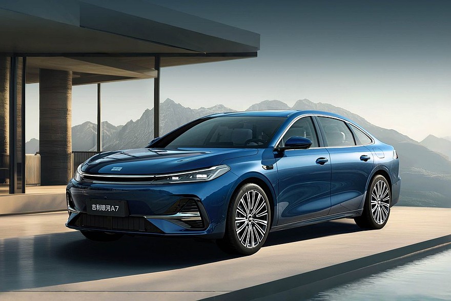 Гибридный седан Geely Galaxy A7