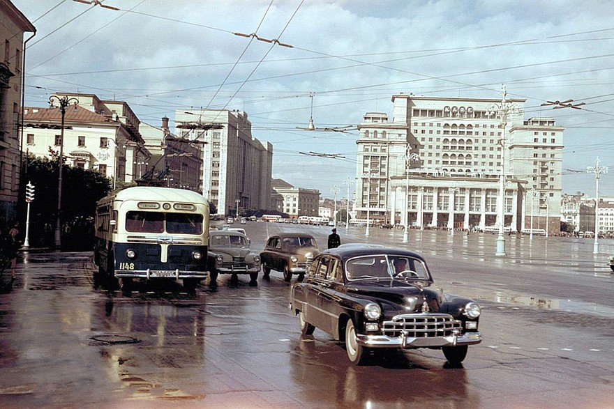Первый лимузин из Горького: история разработки и судьба ЗИМ ГАЗ-12