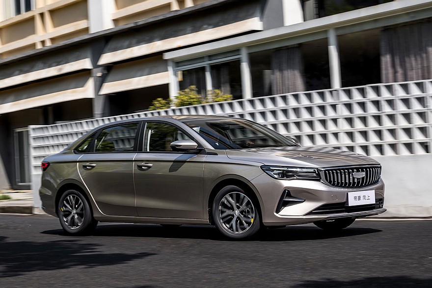 Дореформенный Geely Emgrand Upward