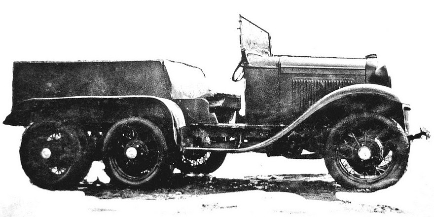 Легкое трехосное шасси Ford-A советской сборки для безоткатной пушки