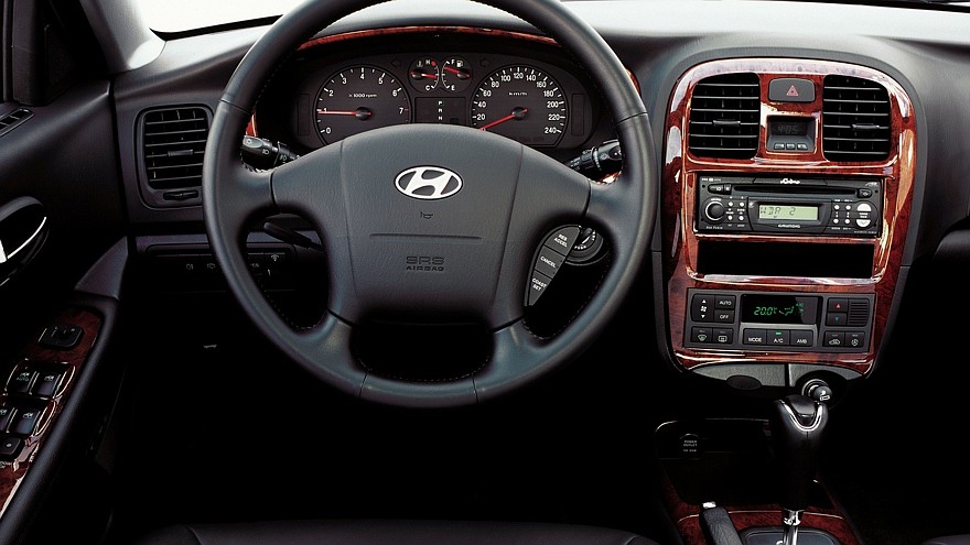 Торпедо Hyundai Sonata (EF) '01.2001–08.2004