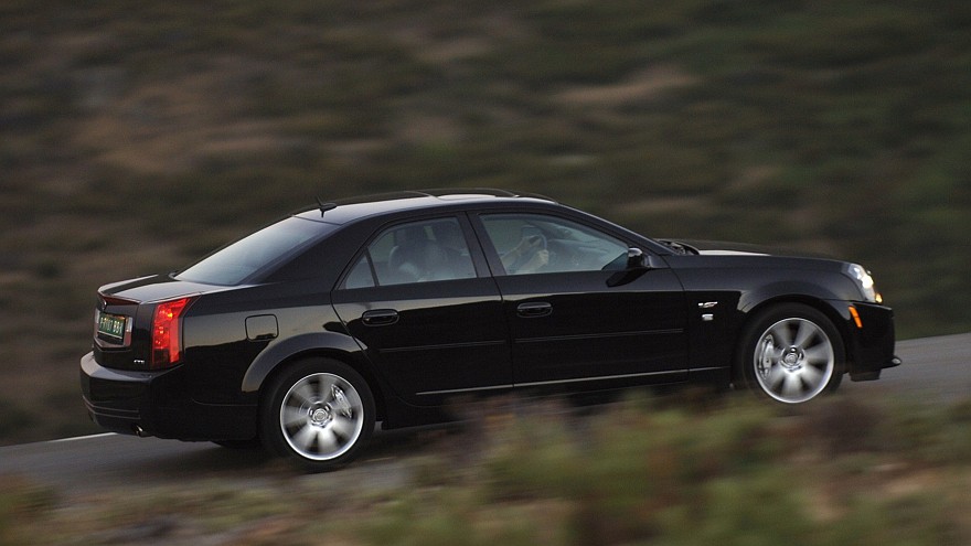 Cadillac CTS-V Worldwide '2004–07 сбоку черный