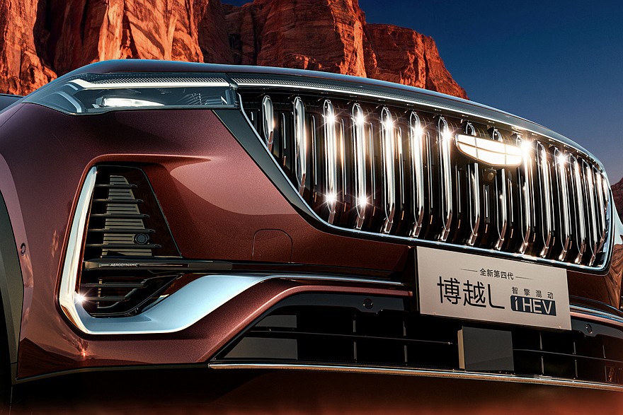 Гибрид Geely Boyue L i-HEV