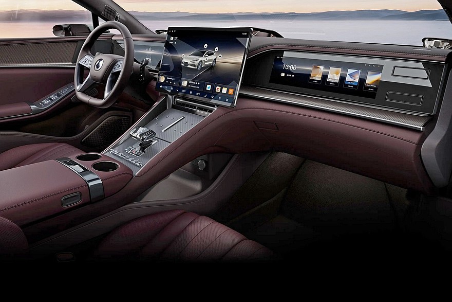 Дореформенный Denza Z9 GT