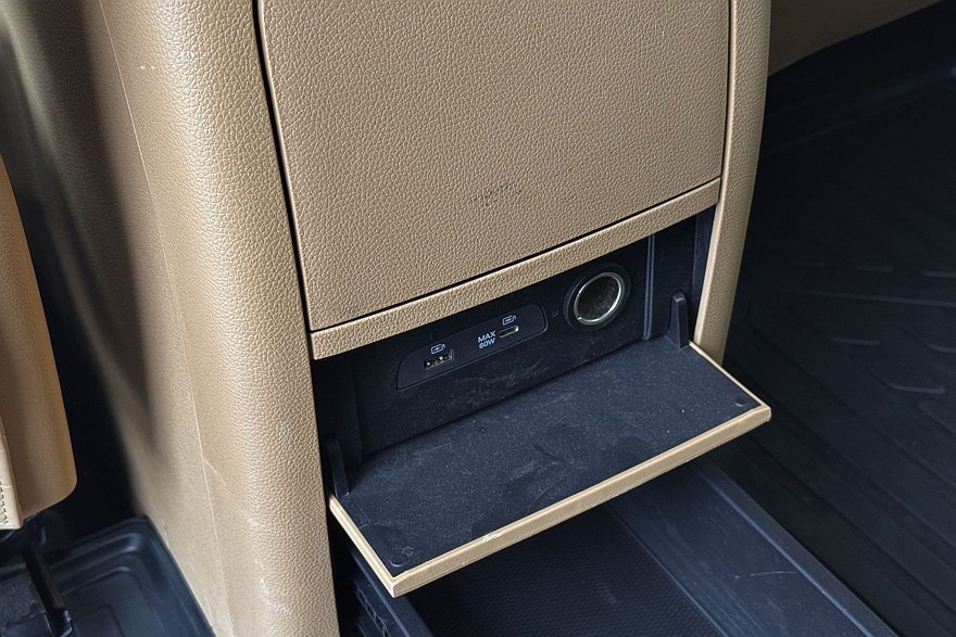 У нас есть премиальный минивэн дома: тест-драйв Voyah Dream