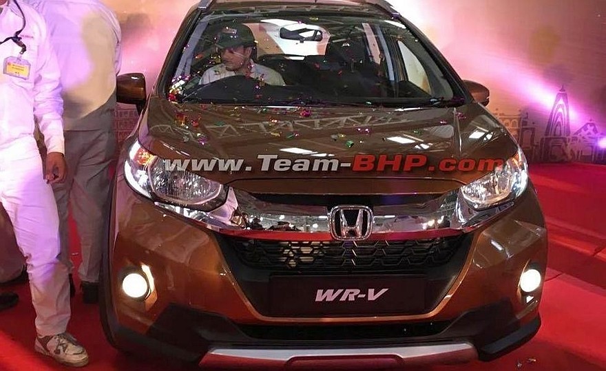 На фото: серийный Honda WR-V для Индии