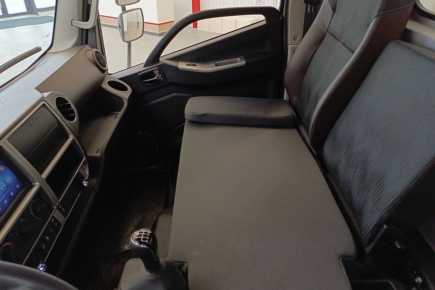 Пресс-масленки, «камень» и матрасик: тест-драйв Forland 8