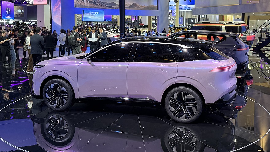 На фото: концепт Nissan Urban SUV PHEV