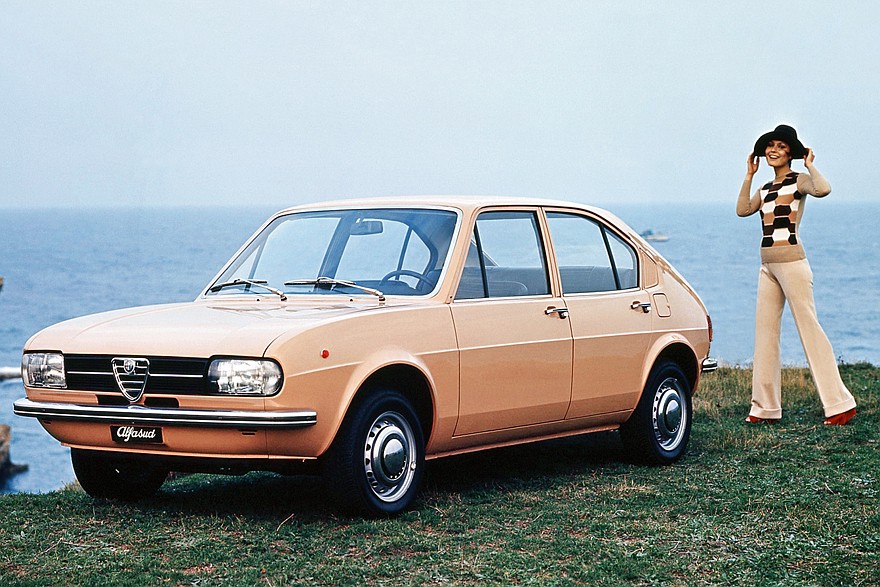 Alfasud был эдаким итальянским Гольфом, причем весьма успешным – за десять с небольшим лет было выпущено около 900 000 экземпляров