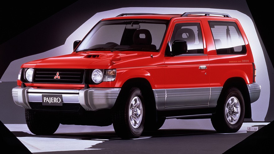Трёхдверный Mitsubishi Pajero второго поколения
