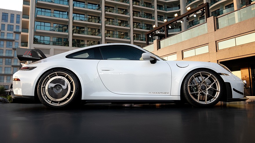 Porsche 911 GT3 Manthey Kit: более эффективная аэродинамика и доработанное шасси