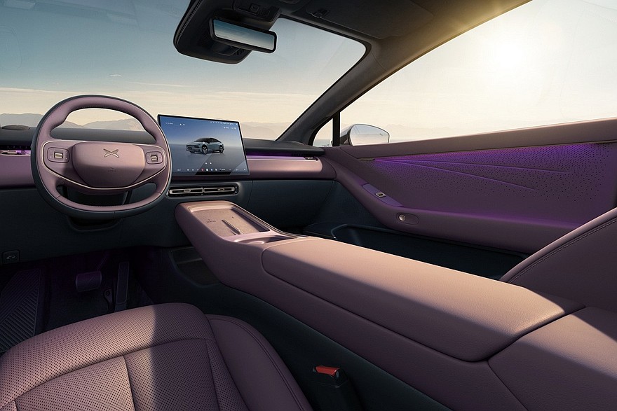 Обновленный Xpeng P7+