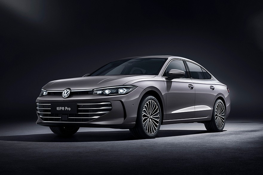 Бензиновый Volkswagen Passat Pro