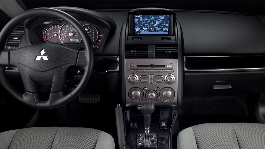 Mitsubishi Galant последнего поколения после рестайлинга (2009-2012)