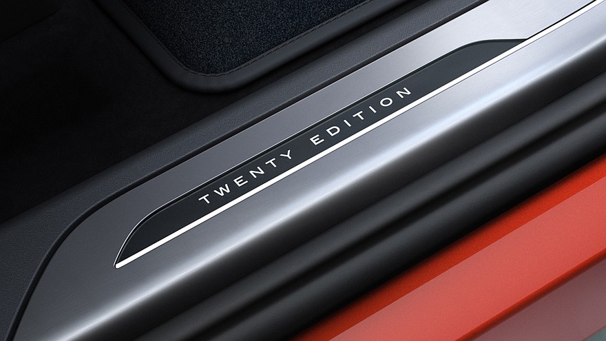 У Range Rover Sport появилась юбилейная спецверсия Twenty Edition