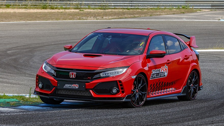 Honda Civic Type R sets new lap record at Estoril circuit in Por
