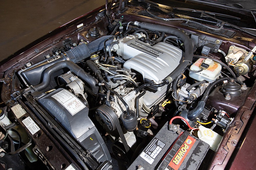 Mark VII был достаточно динамичной моделью благодаря двигателю V8