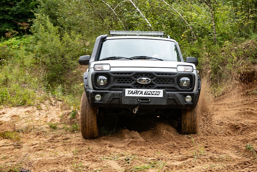 С завода – в грязь: тест-драйв Нива Тайга компании Промтех