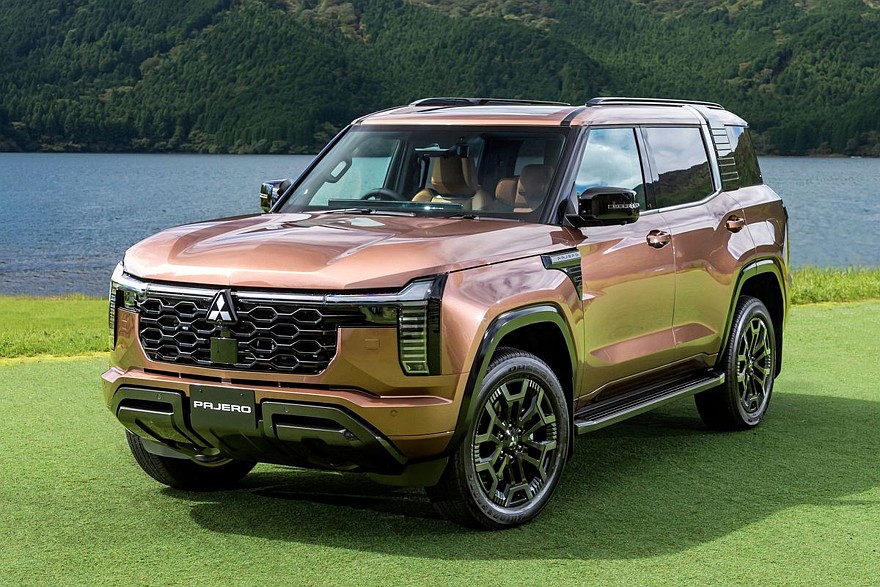 Топовый Mitsubishi Pajero для Японии