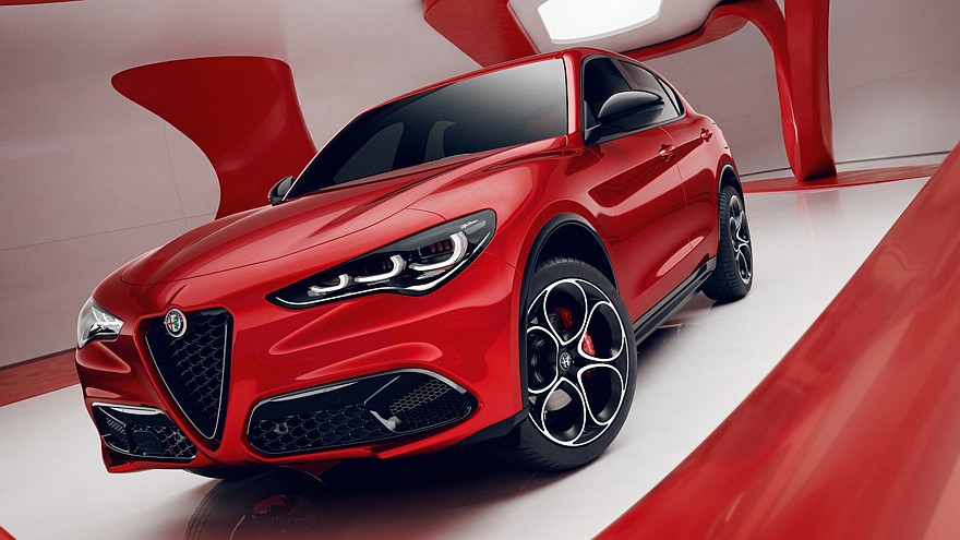 На фото: Alfa Romeo Stelvio с пакетом Performance Pack