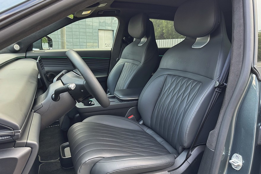 Выбираем кроссовер для дальних поездок: батарея, зарядка и запас хода от 1000 км