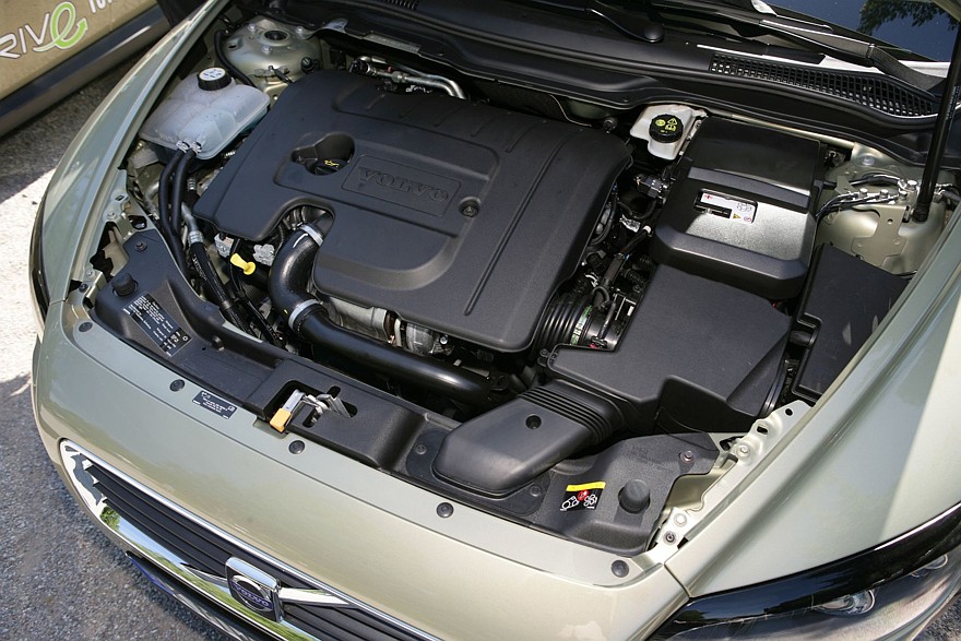 Купе несбывшихся надежд: как появился Volvo C30 и почему он провалился