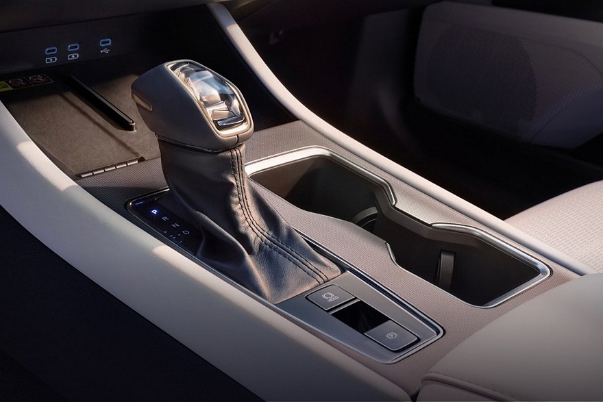 Toyota Camry нового модельного года для Китая
