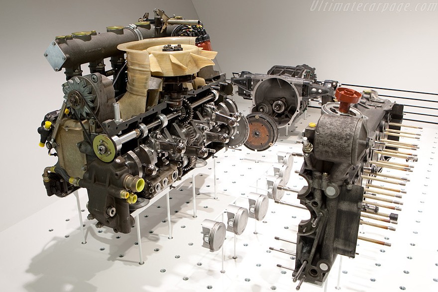 Porsche 917: убить пилота, унизить конкурентов, попасть под запрет и всё же стать легендой