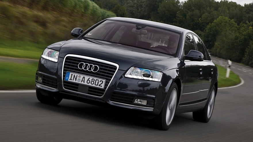 Audi A6 чёрный