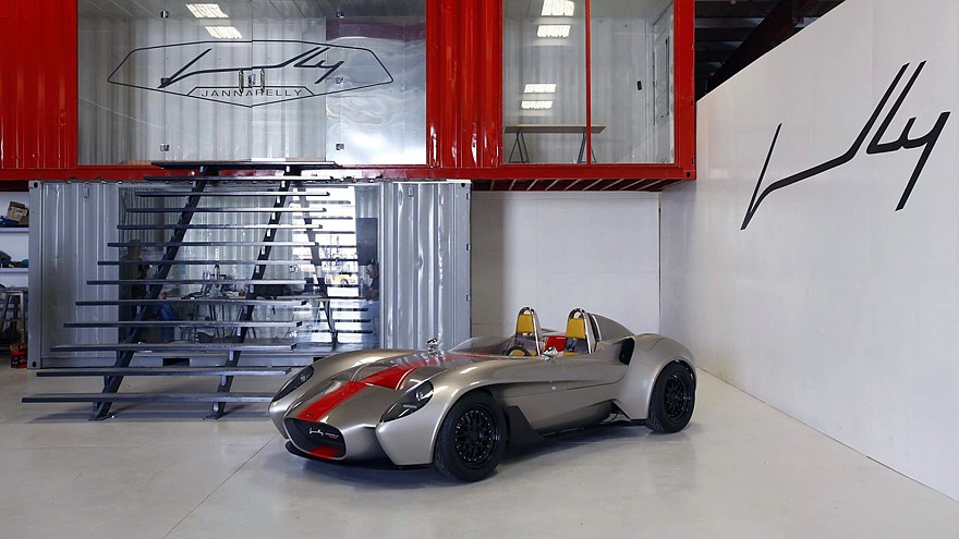 Jannarelly Automotive — проект дизайнера W Sport Антони Жанарели и Фредерика Жюйо, владельйа фирмы Equation Composite, которая специализируется на композитных материалах