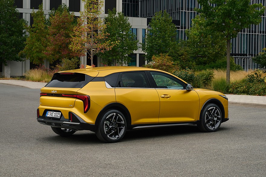 Хэтчбек Kia K4 GT-Line для Европы