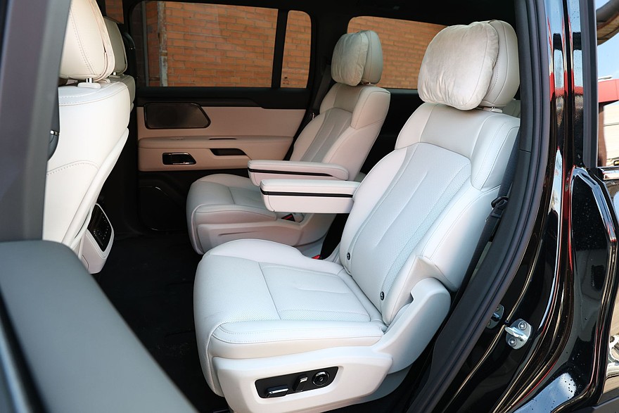 Выбираем кроссовер для дальних поездок: батарея, зарядка и запас хода от 1000 км