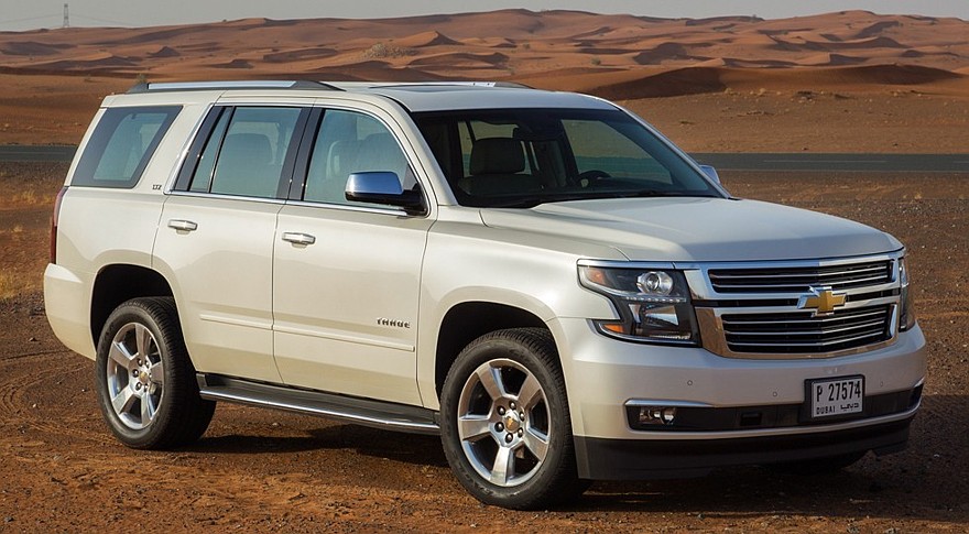 На фото: продаваемый в РФ Chevrolet Tahoe