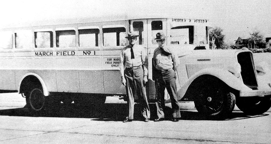 На фото: Типовой 75-сильный автобус Studebaker в американских ВВС. 1934 год