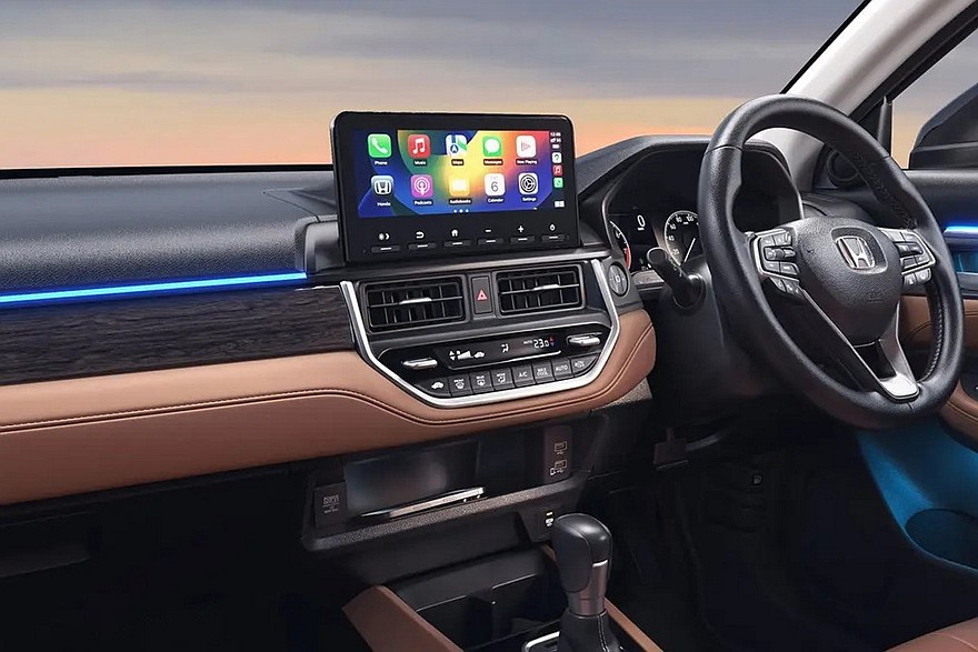 Дореформенный Honda Elevate. В Индии у кроссовера два варианта радиаторной решетки