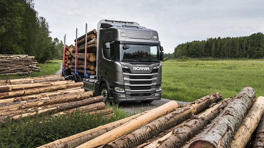 На фото: Scania R 500 6×4 Highline Timber Truck '2016–н.в.
