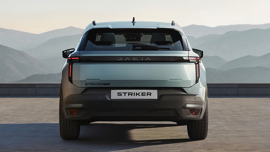 Dacia Striker интерьер