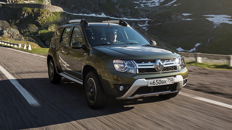Renault Duster RU-spec '2015–н.в. три четверти