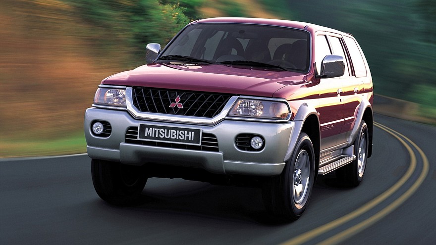 На фото: Mitsubishi Pajero Sport '1999–2005