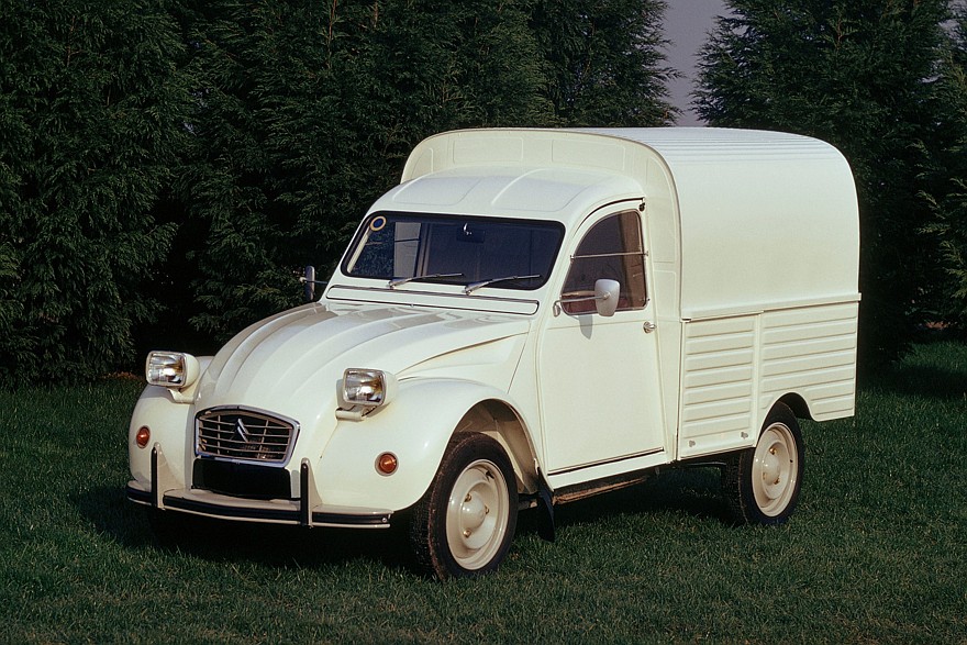 Классический Citroen 2 CV Fourgonnette