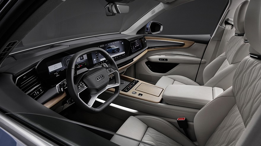 На фото: Audi Q7 третьего поколения