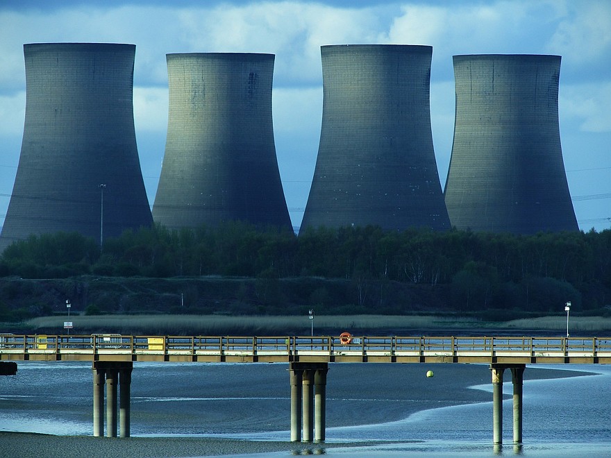 cooling-tower-1368823_1920