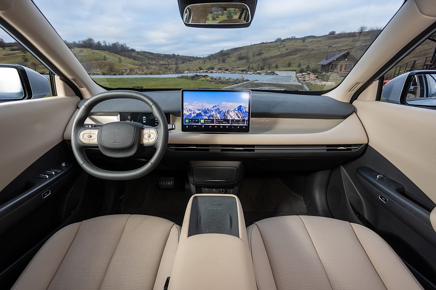 На фото: салон Evolute i-Joy нового поколения