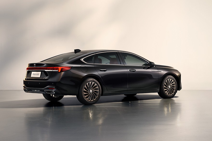 Дореформенный Buick LaCrosse