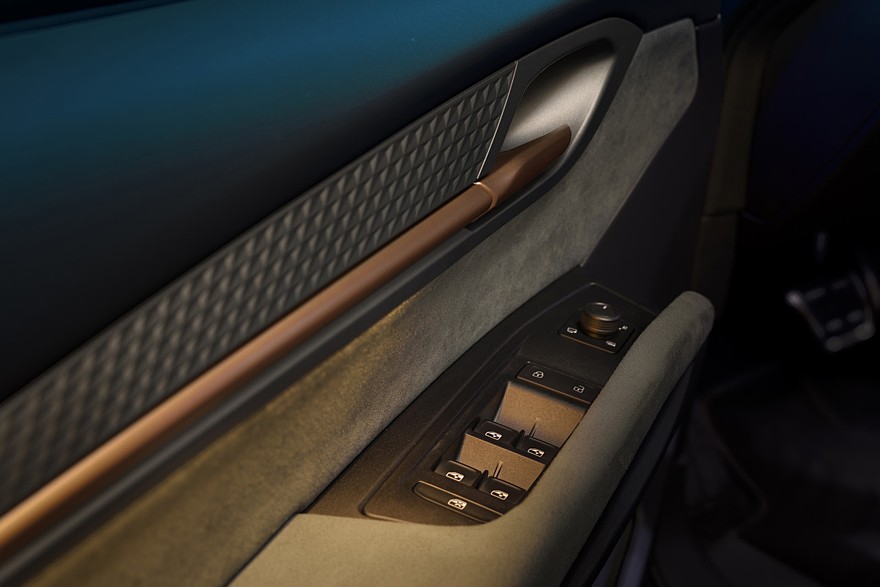 Обновлён хэтчбек Cupra Born: фирменный «нос», физические кнопки на руле, больше запас хода native-yes