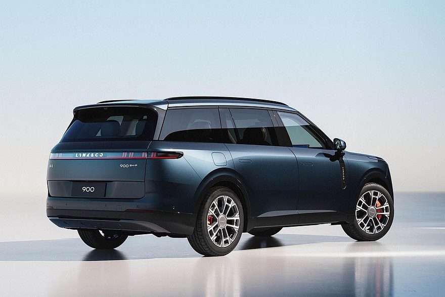 Прежний Lynk & Co 900