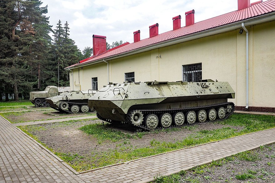 По Волоколамскому шоссе: первая ГЭС, две усадьбы и «штурмгешутц»