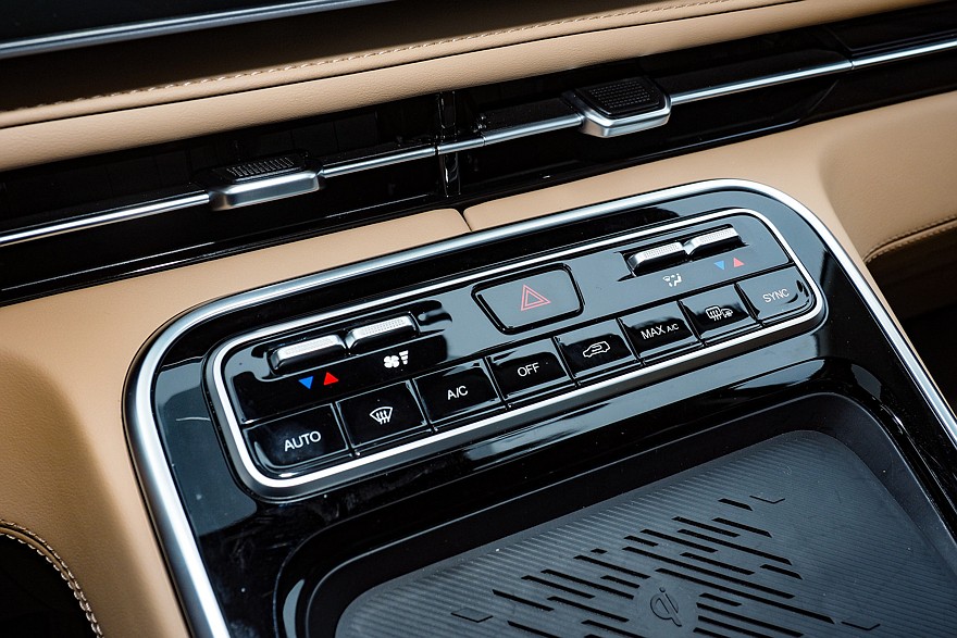 Брат из Китая приехал: тест-драйв JAC RF8