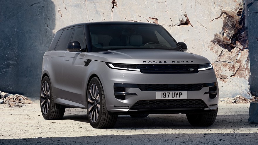 На фото: Range Rover Sport Electric First Edition